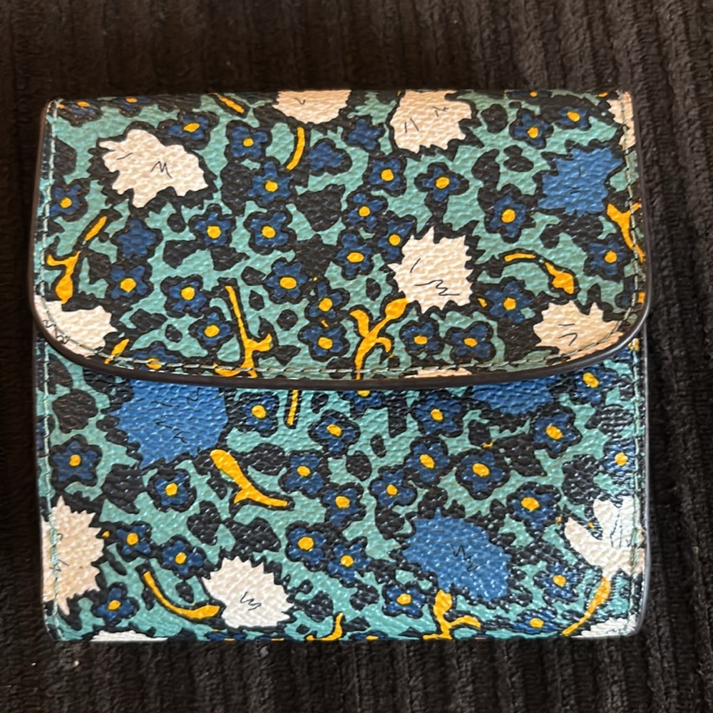 Coach Floral Snap Wallet - Picture 3 of 11